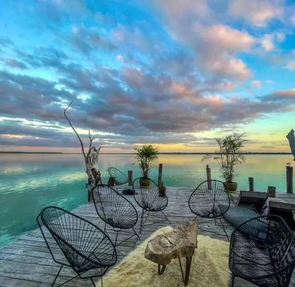 هتل Glamping Bufo Alvarius Sanctuary Bacalar