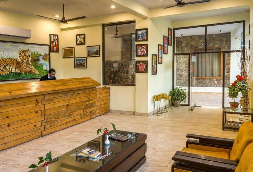 בית מלון כפרי Dee Fellows Riverside Resort