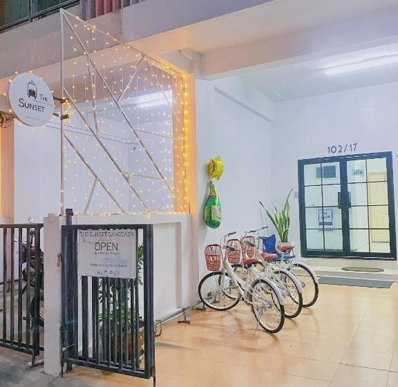 בית מלון כפרי The Sunset Bangsaen