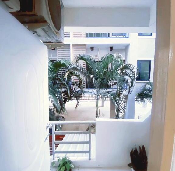 Hotel The Sunset Bangsaen