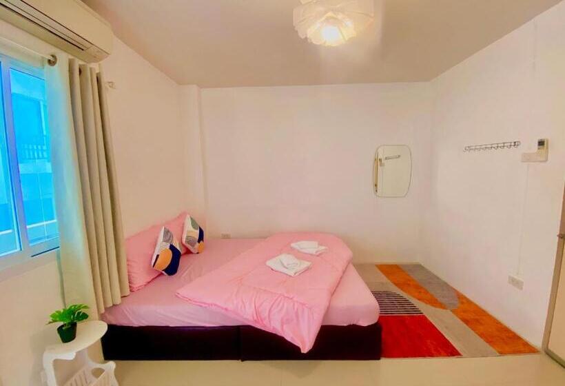 Hotel The Sunset Bangsaen