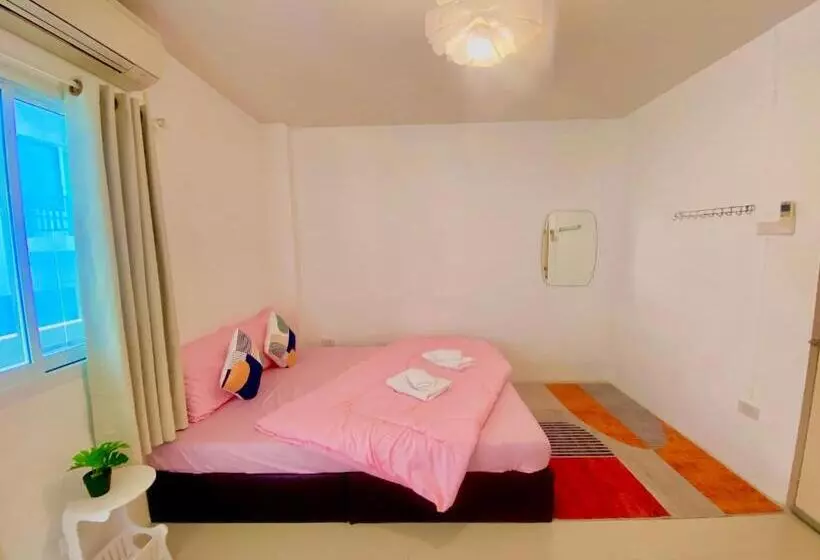 Hotelli The Sunset Bangsaen