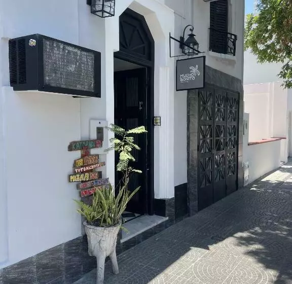 Mucho Bonito Hostel