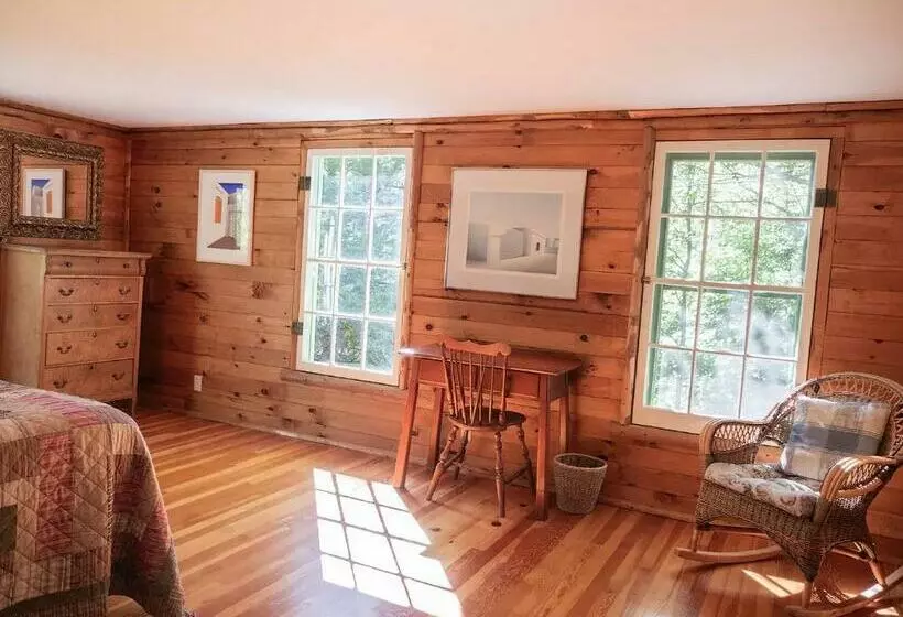 ペンション Adirondack Cottage Retreat