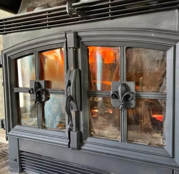 Majatalo Le Relais, La Dormance, Le Bois Dormant