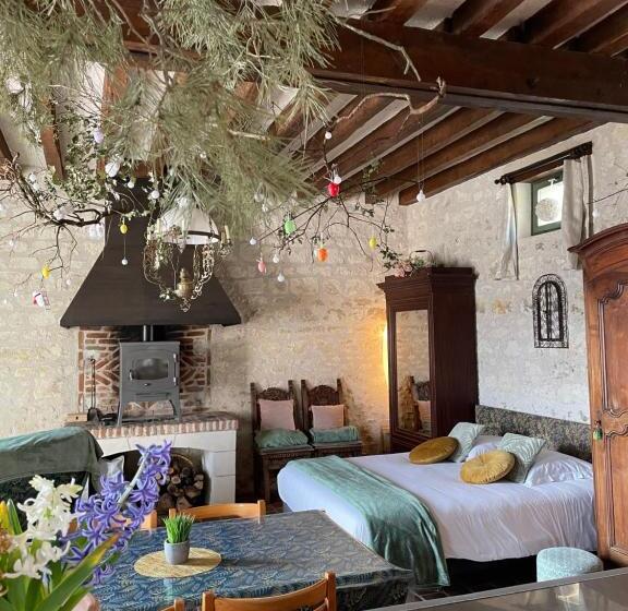 بنسيون Le Relais, La Dormance, Le Bois Dormant