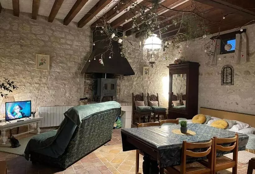 Majatalo Le Relais, La Dormance, Le Bois Dormant