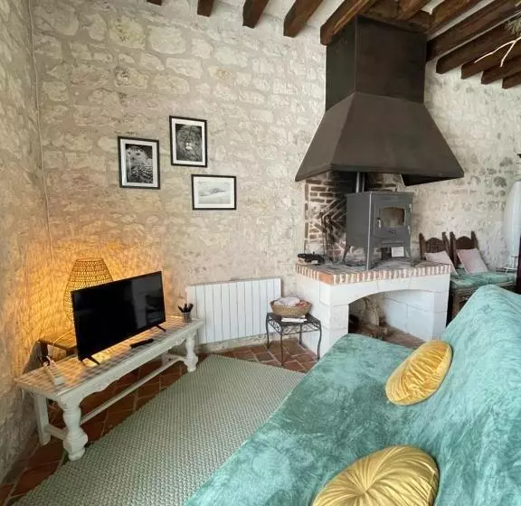 Majatalo Le Relais, La Dormance, Le Bois Dormant