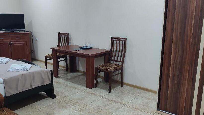 펜션 Sweet Home Hotel Meghri