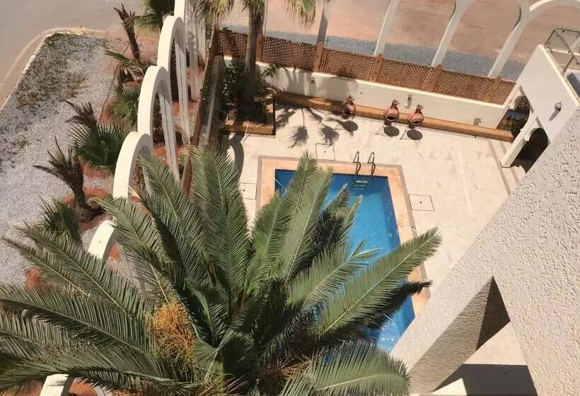 تختخواب و صبحانه Les Bains De Mirleft