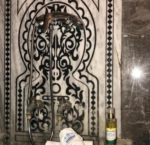 مبيت وإفطار Les Bains De Mirleft