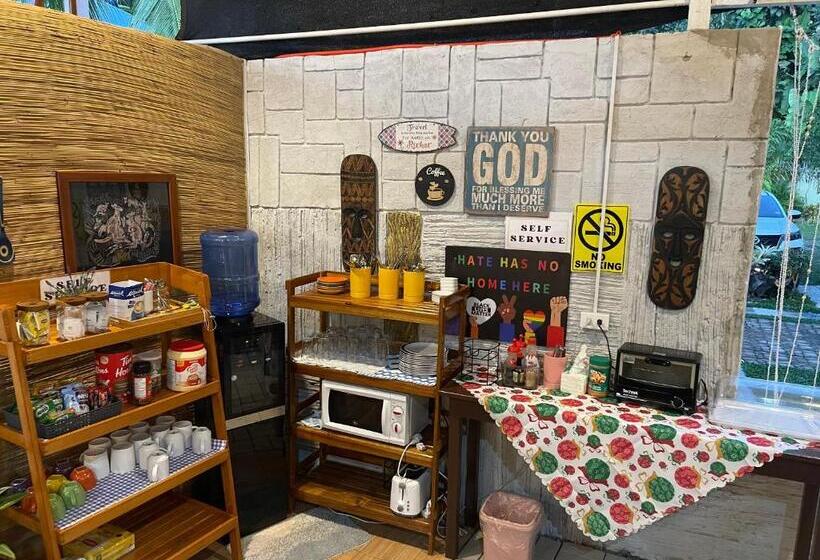 مبيت وإفطار Teteng S Apartelle