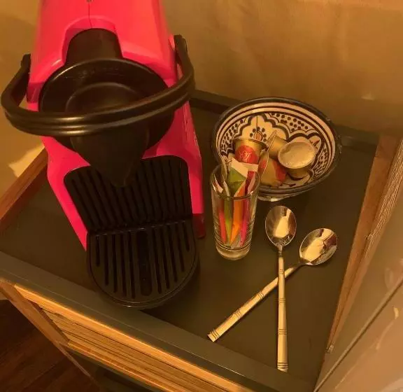 Aamiaismajoitus (B&B) Time Stops Here At Home