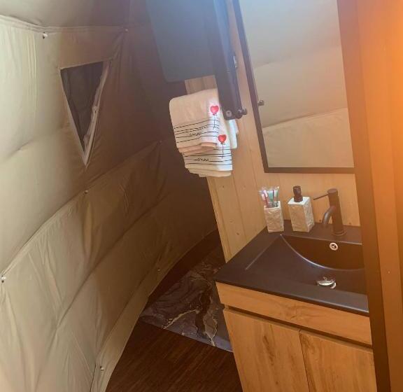 تختخواب و صبحانه Time Stops Here At Home