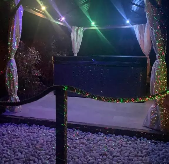 Aamiaismajoitus (B&B) Time Stops Here At Home