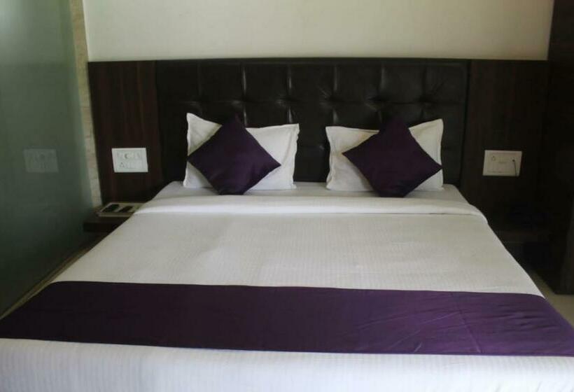 ホテル Ksc Resort, Alibaug