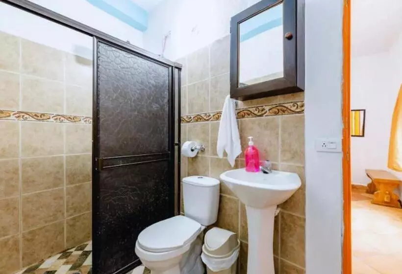 ペンション Casa De Las Rocas Hostel