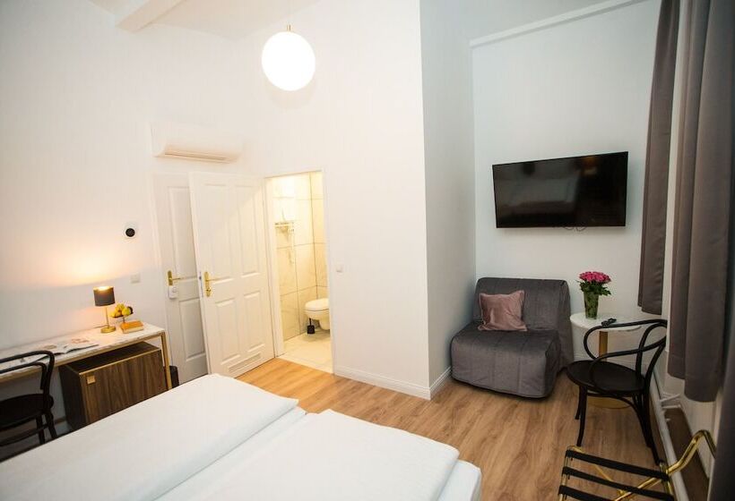 Pension Central I Self Check In