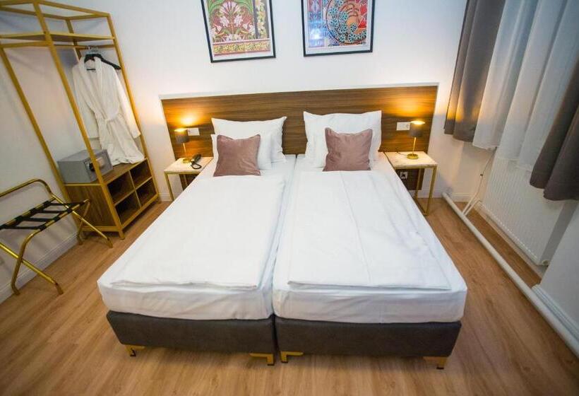 Pension Central I Self Check In