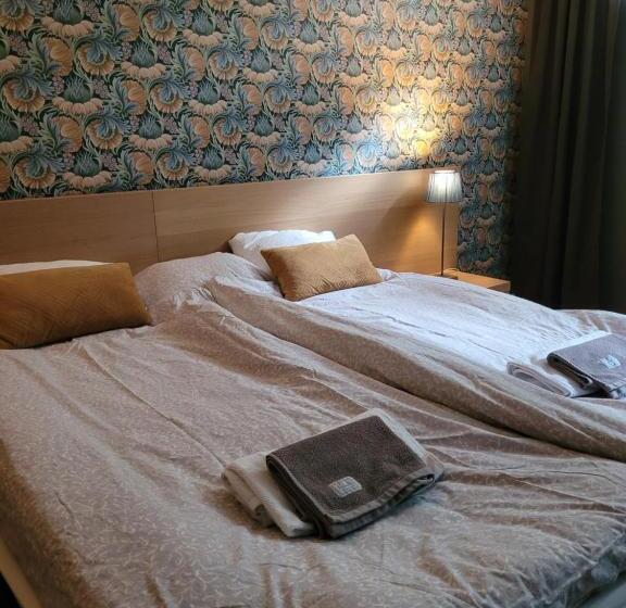 הוסטל Bokskogens Guesthouse