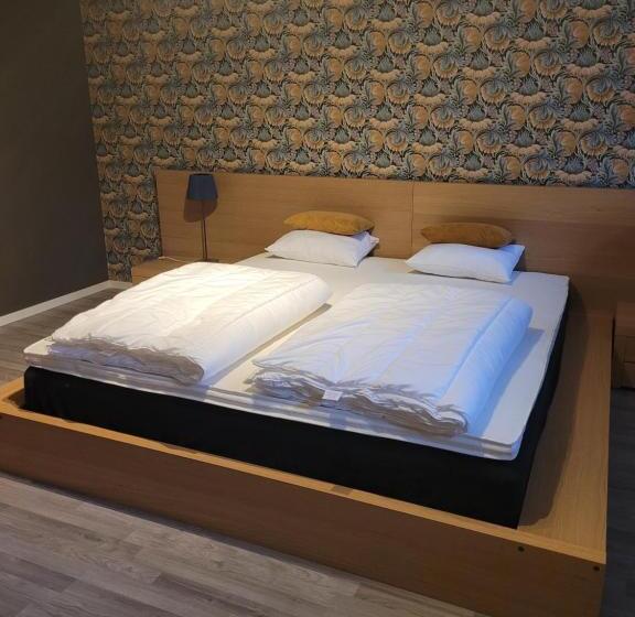 הוסטל Bokskogens Guesthouse