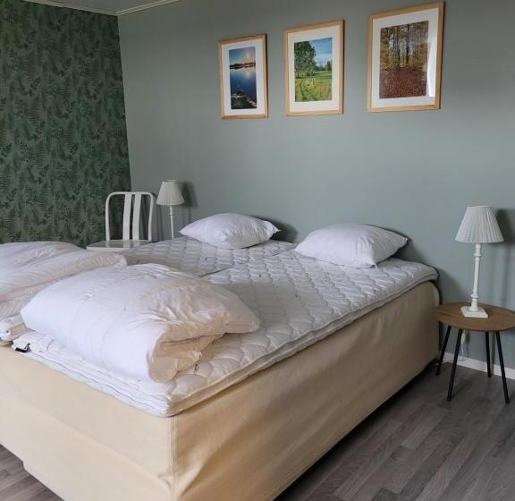 הוסטל Bokskogens Guesthouse