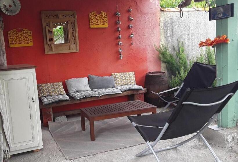 Bed and Breakfast La Maison De Sylvie, Chambres D Hôtes à Tarbes