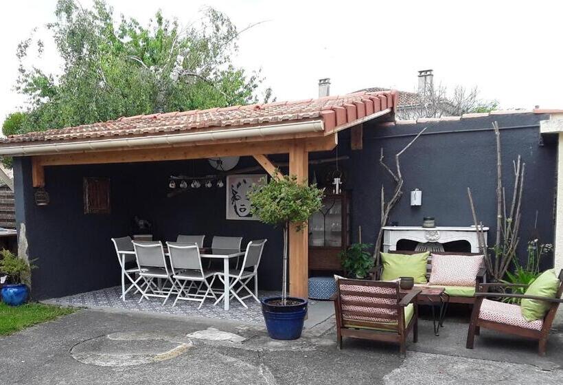 Bed and Breakfast La Maison De Sylvie, Chambres D Hôtes à Tarbes