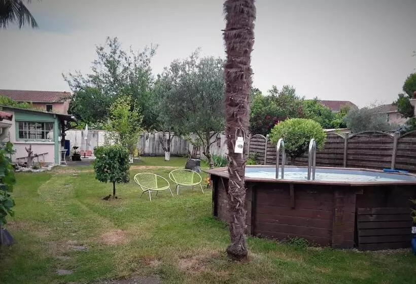 Aamiaismajoitus (B&B) La Maison De Sylvie, Chambres D Hôtes à Tarbes