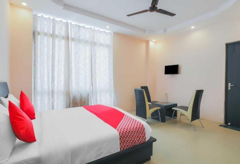 Collection O Hotel Incarnation