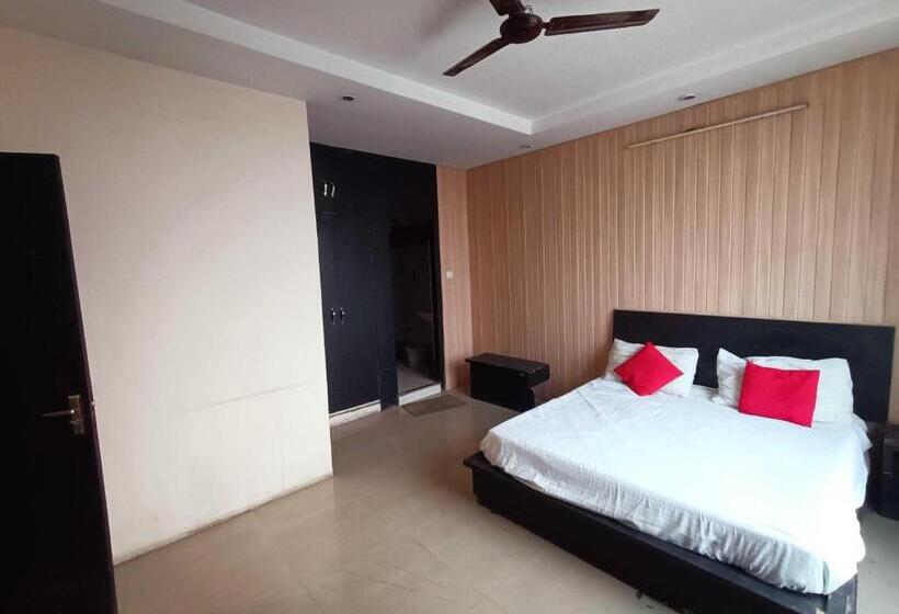 Collection O Hotel Incarnation