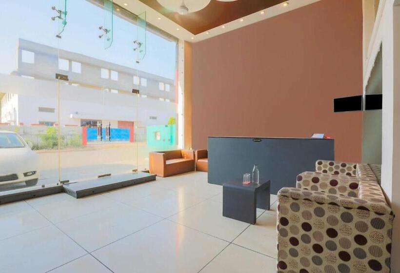 Collection O Hotel Incarnation