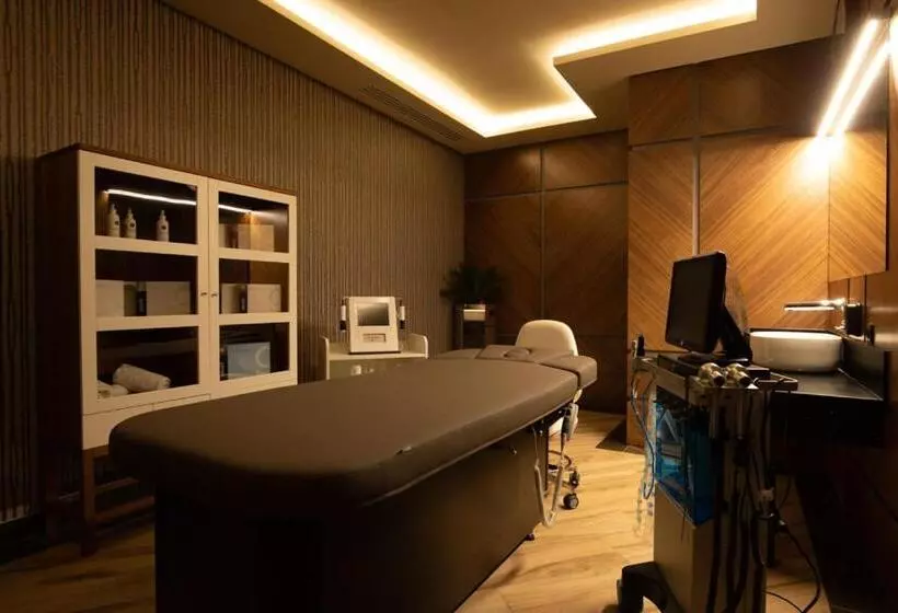 Hotelli Arden Palace Medical Resort & Spa