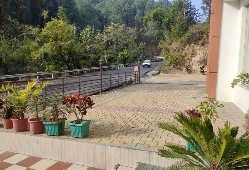 בית מלון כפרי Chandni