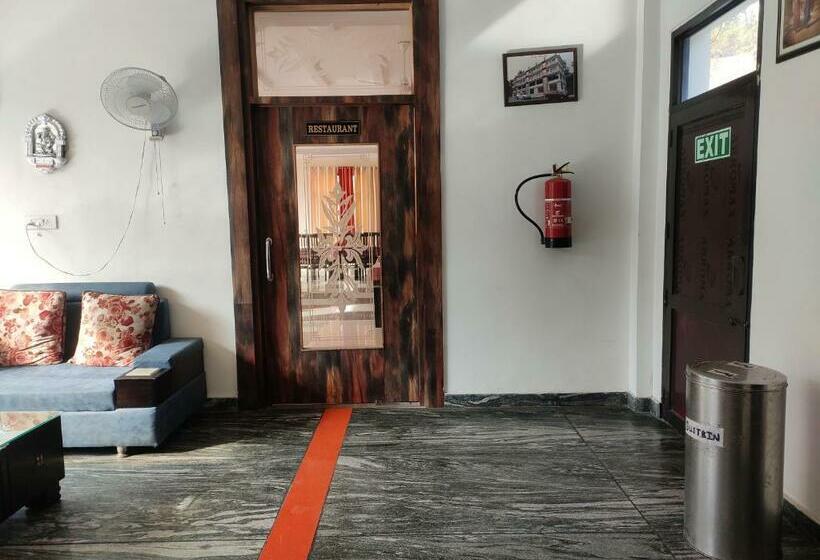 בית מלון כפרי Chandni