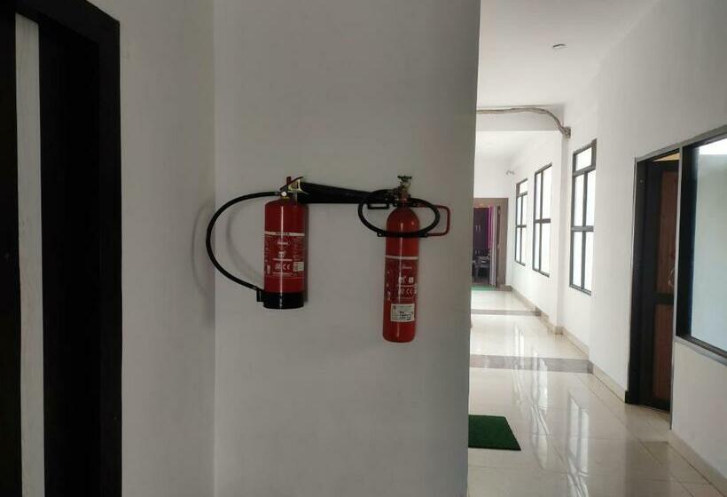 בית מלון כפרי Chandni