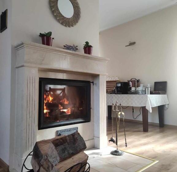 酒店 Dworek Cieszków