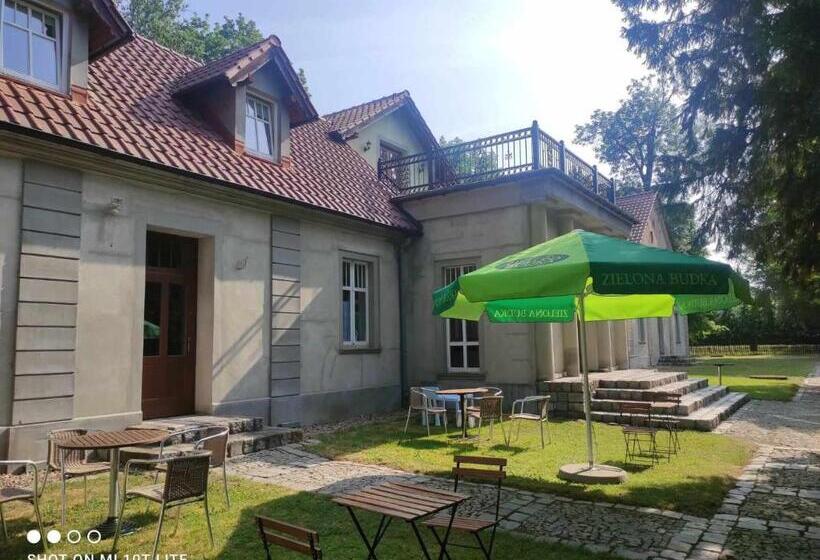 酒店 Dworek Cieszków