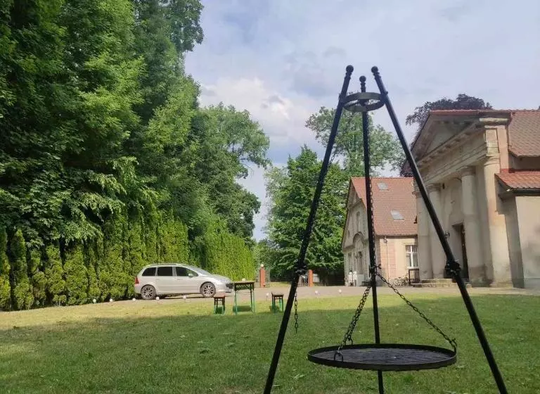ホテル Dworek Cieszków