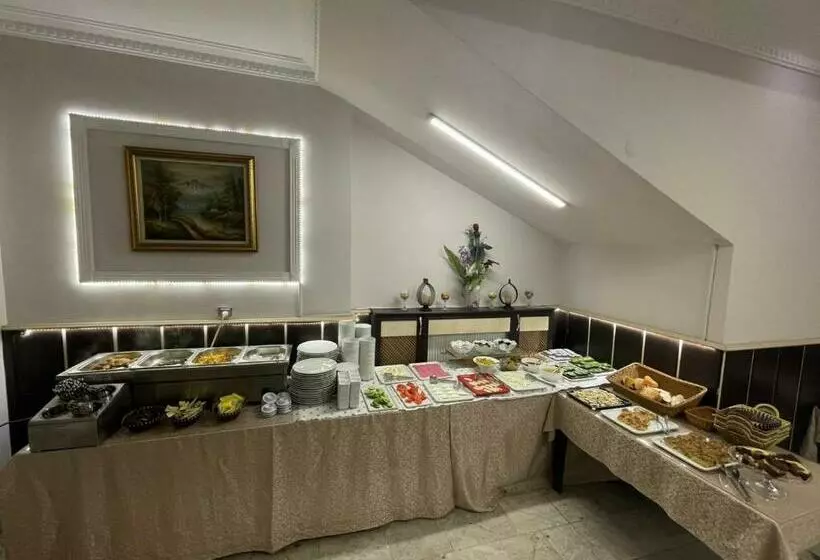 Hotelli Grand İşbi̇li̇r