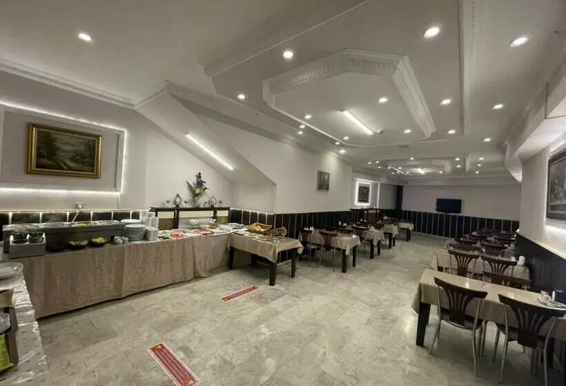 Hotelli Grand İşbi̇li̇r