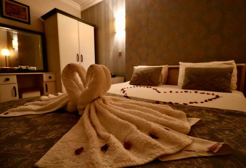 Hotelli Grand İşbi̇li̇r