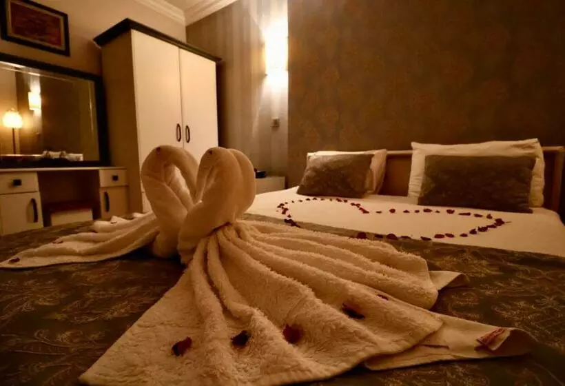 Hotelli Grand İşbi̇li̇r