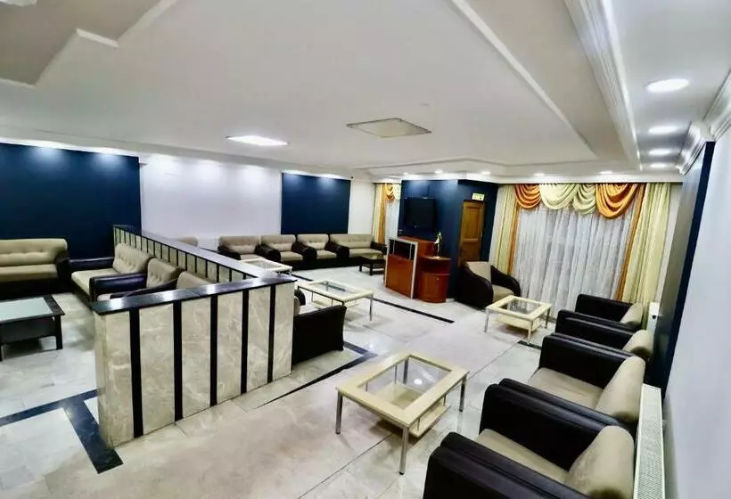 Hotelli Grand İşbi̇li̇r
