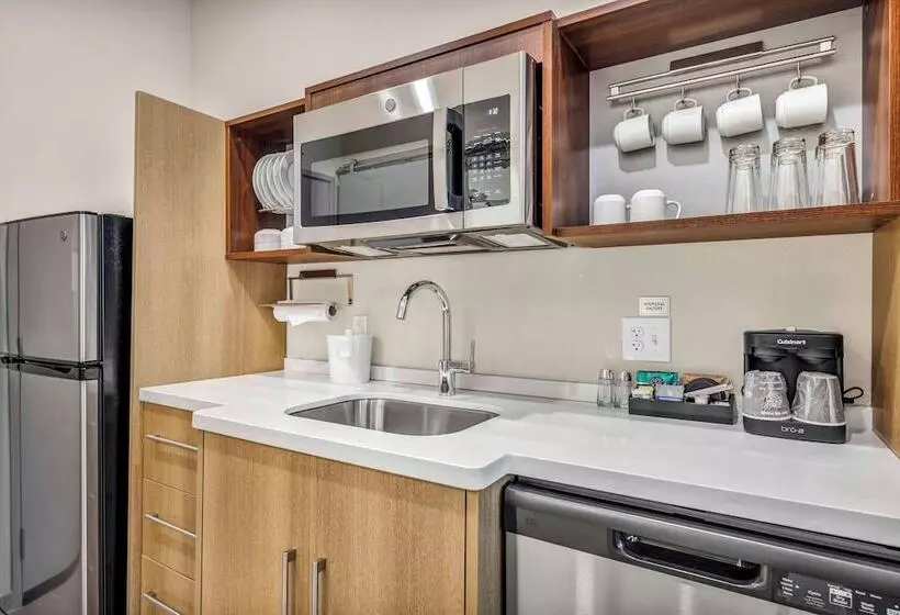 هتل Home2 Suites By Hilton Raleigh West Lenovo Center