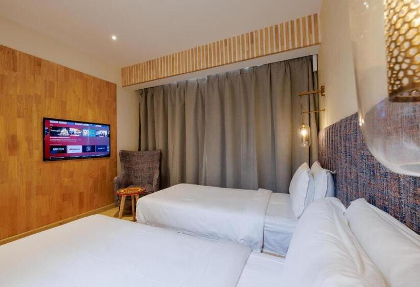 هتل Patan Square   2 Km From Patan Durbar Square