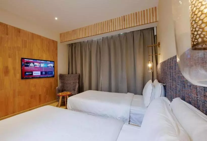 هتل Patan Square   2 Km From Patan Durbar Square