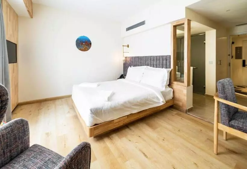 هتل Patan Square   2 Km From Patan Durbar Square