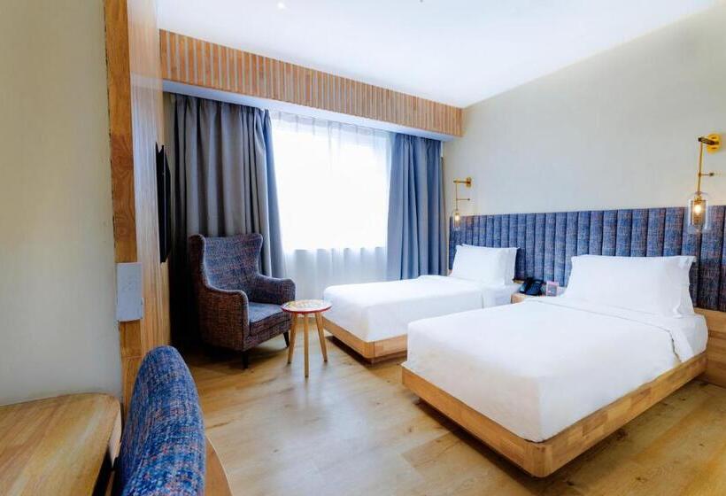 هتل Patan Square   2 Km From Patan Durbar Square