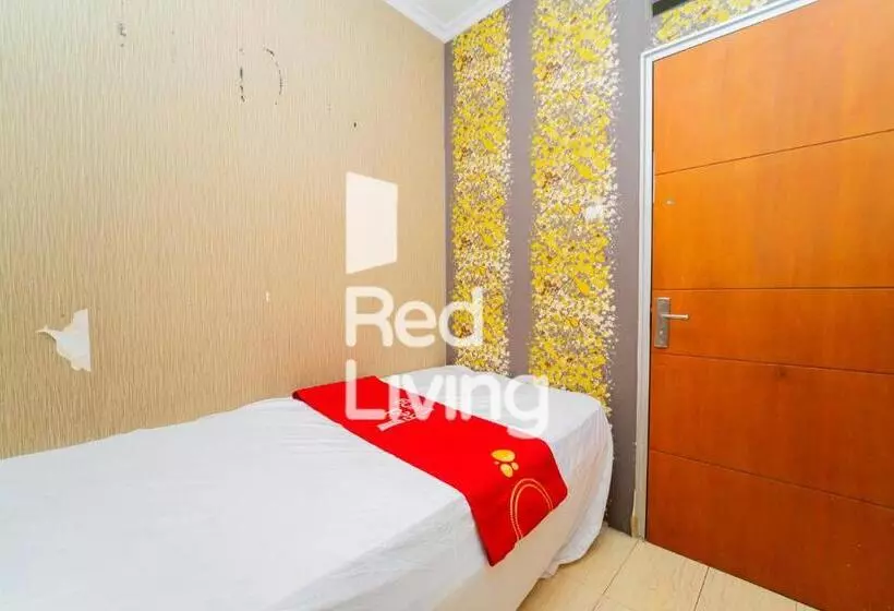Hotelli Redliving Apartemen Cibubur Village   Lily S Room Tower C